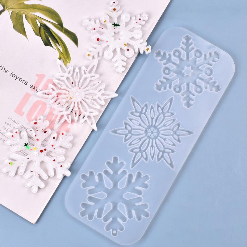 Christmas Hollow Snowflake Orn - Christmas Craft Embellishment のレビューと価格