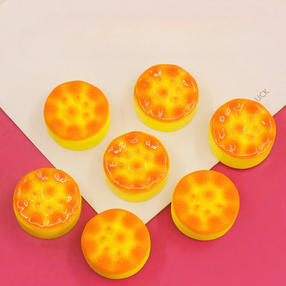 Kawaii Round Resin Mini Cat's  - Christmas Craft Embellishment のレビューと価格