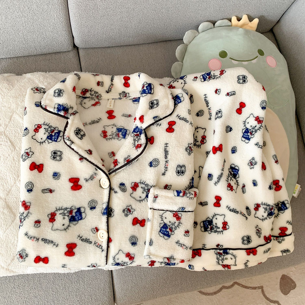 Sanrio Hello Kitty Flannel Wom - Embellish Knit のレビューと価格
