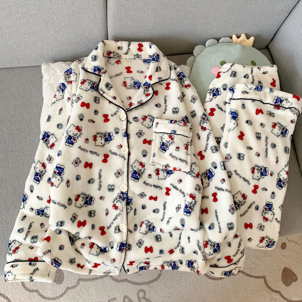Sanrio Hello Kitty Flannel Wom - Embellish Knit のレビューと価格