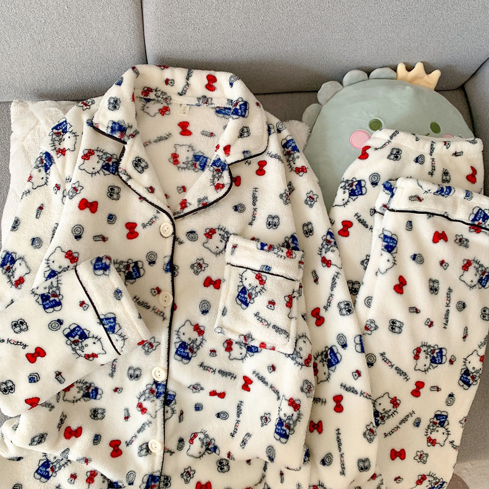 Sanrio Hello Kitty Flannel Wom - Embellish Knit のレビューと価格