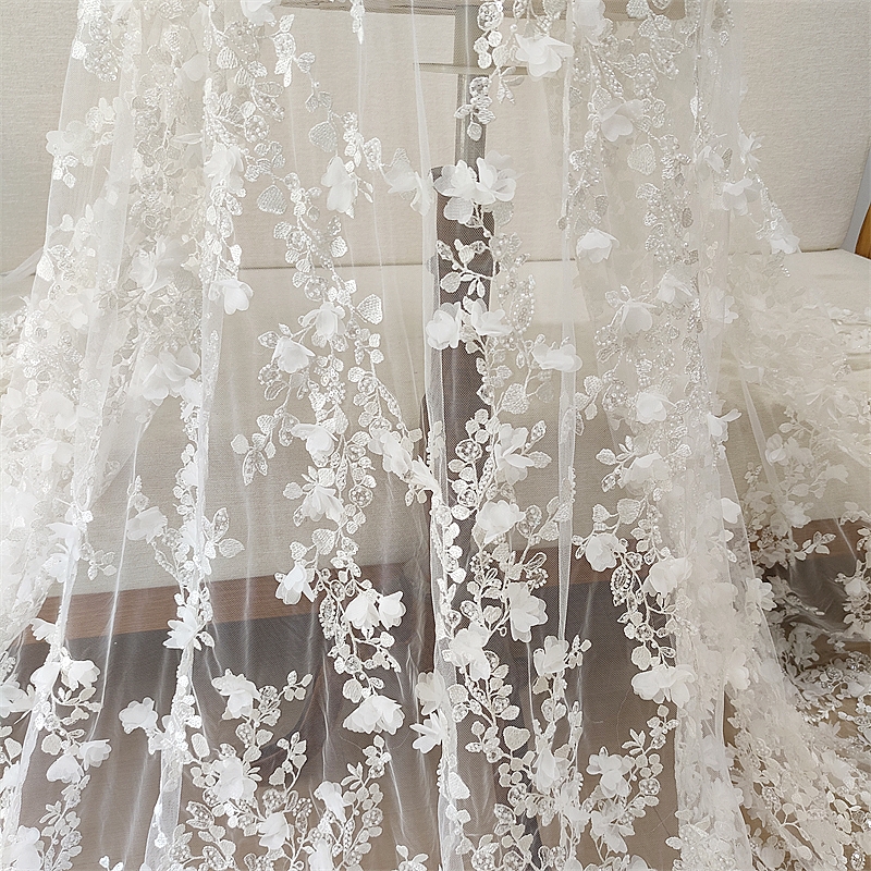 Ivory 3D Floral Hand Beaded La - Embellish Craft のレビューと価格