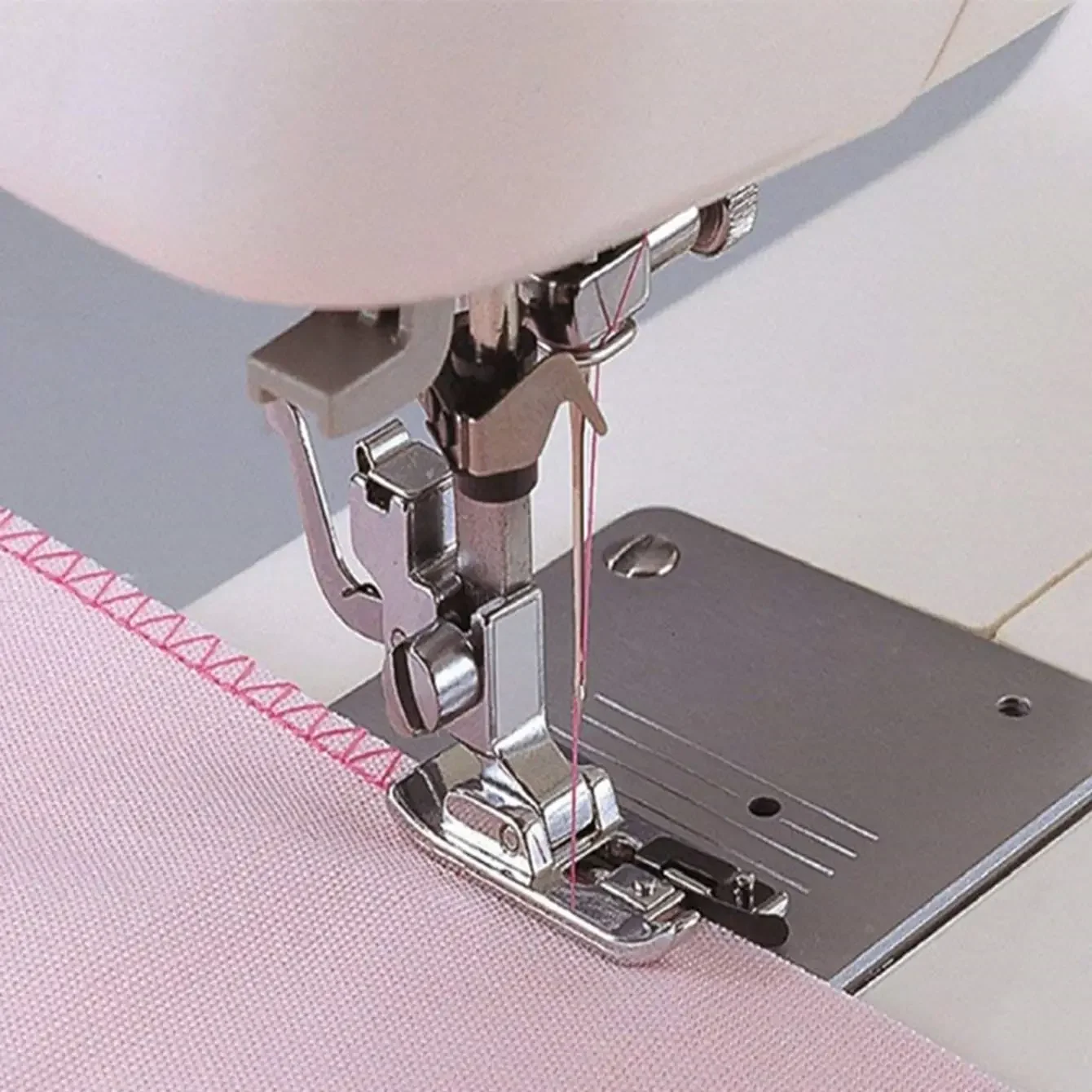 Overlock Overcast Sewing Machi - Pom Pom Maker Tool のレビューと価格
